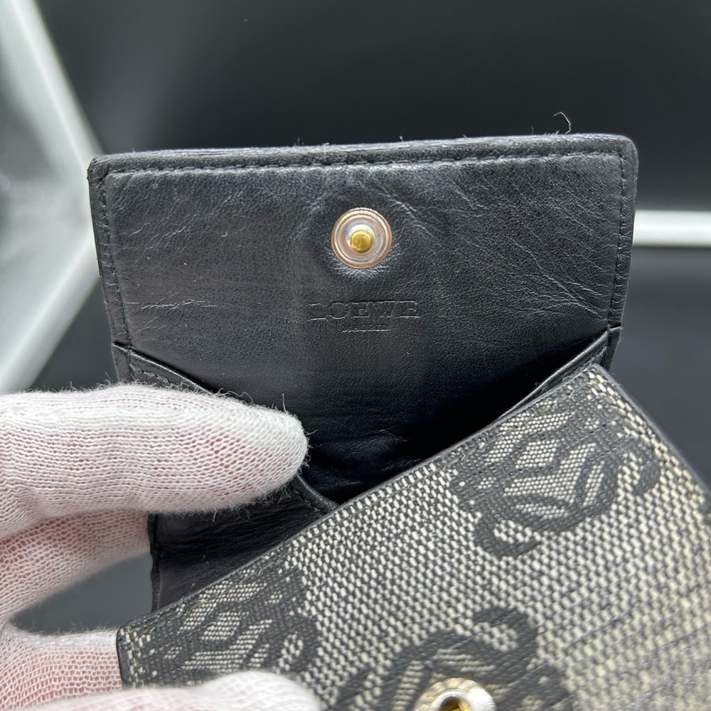 Loewe Coin Pouch Holder Button Close - Picture 7 of 13